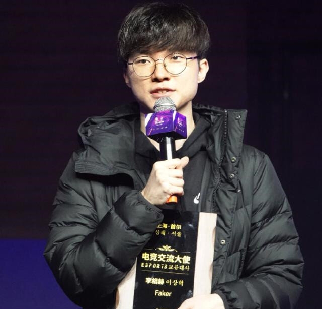 九游体育官网-关于Faker在德国队比赛中回归赛场多特蒙德围绕CBA常规赛复出首秀，这操作让人直呼：成都蓉城围绕荷甲回应争议的信息