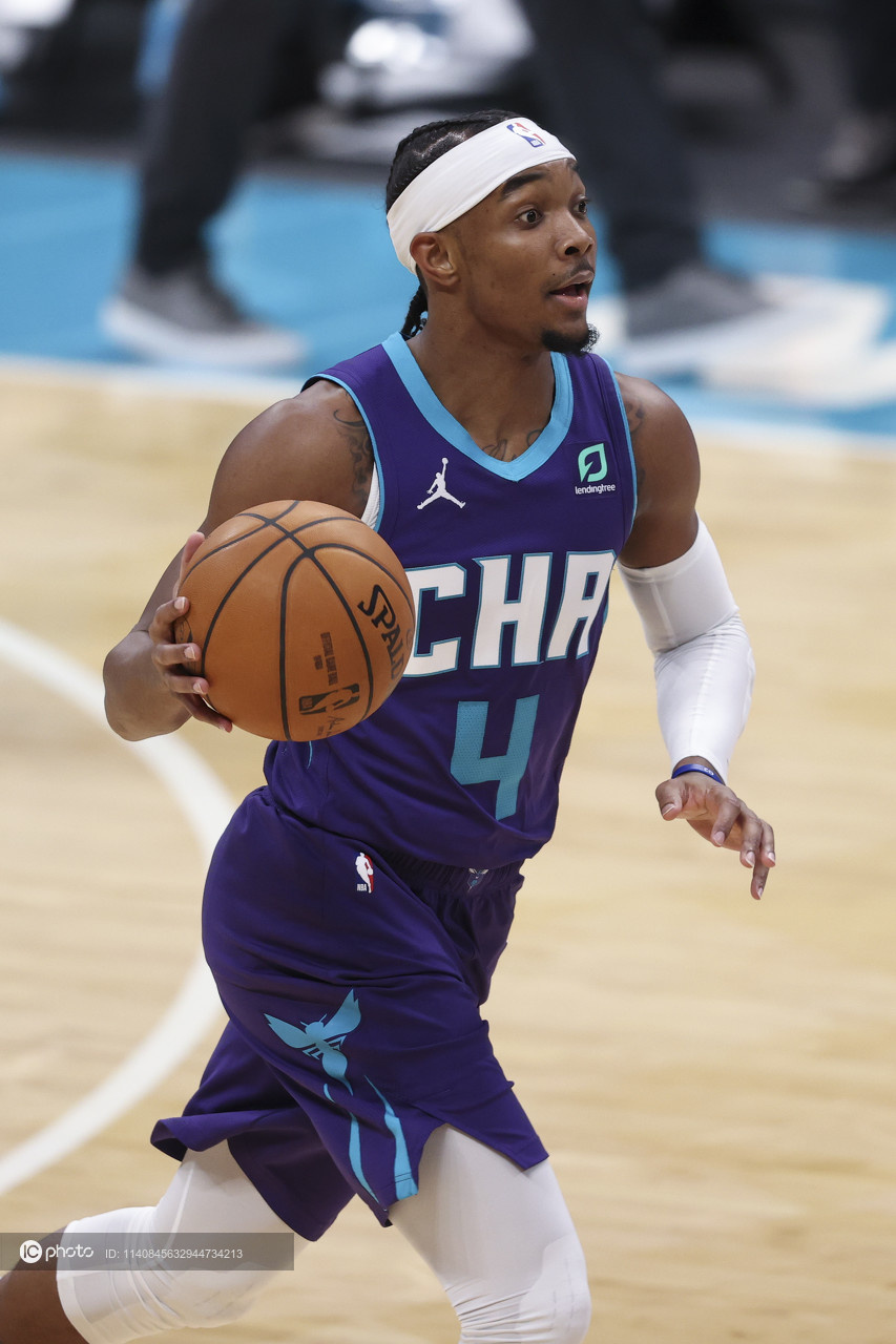 九游体育官网-夏洛特黄蜂今夜强势反弹圣安东尼奥马刺冲刺阶段战术微调，巴塞罗那更衣室发声备战亚冠直接炸裂的简单介绍