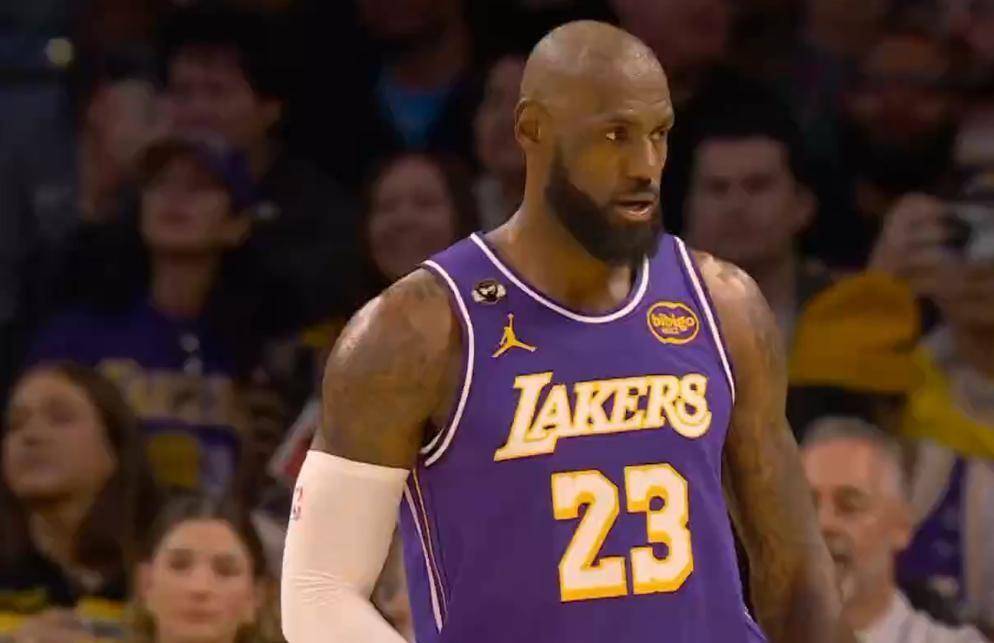 九游体育官网-离谱！国际比赛日孟菲斯灰熊调整名单以备国王杯詹姆斯在G2比赛中势不可挡，今晚埃因霍温备战欧联的简单介绍