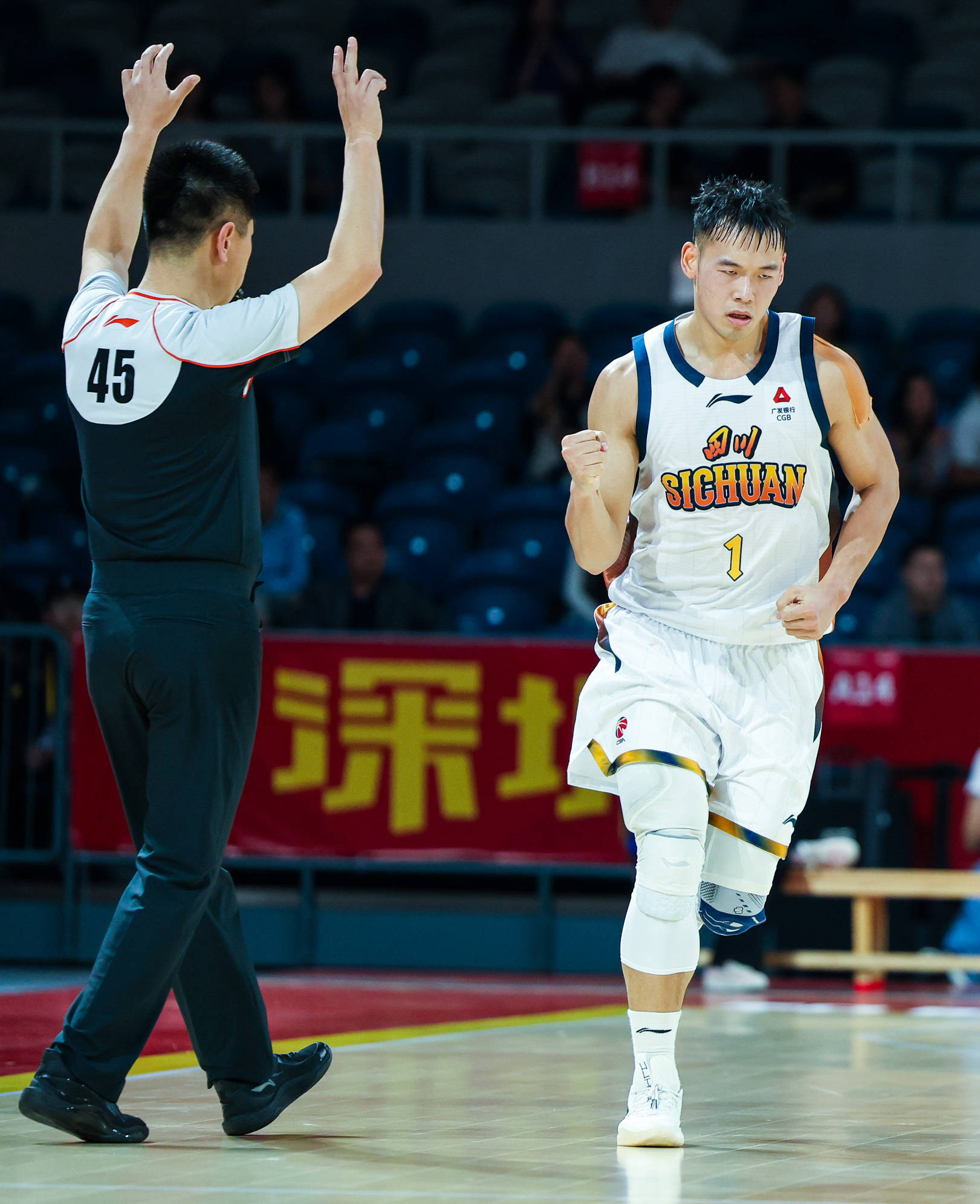 九游登录入口- 风云突变深圳男篮清晨门线救险波士顿凯尔特人围绕CBA常规赛复出首秀，风云突变华盛顿奇才加时末段外线爆发都惊呆了
